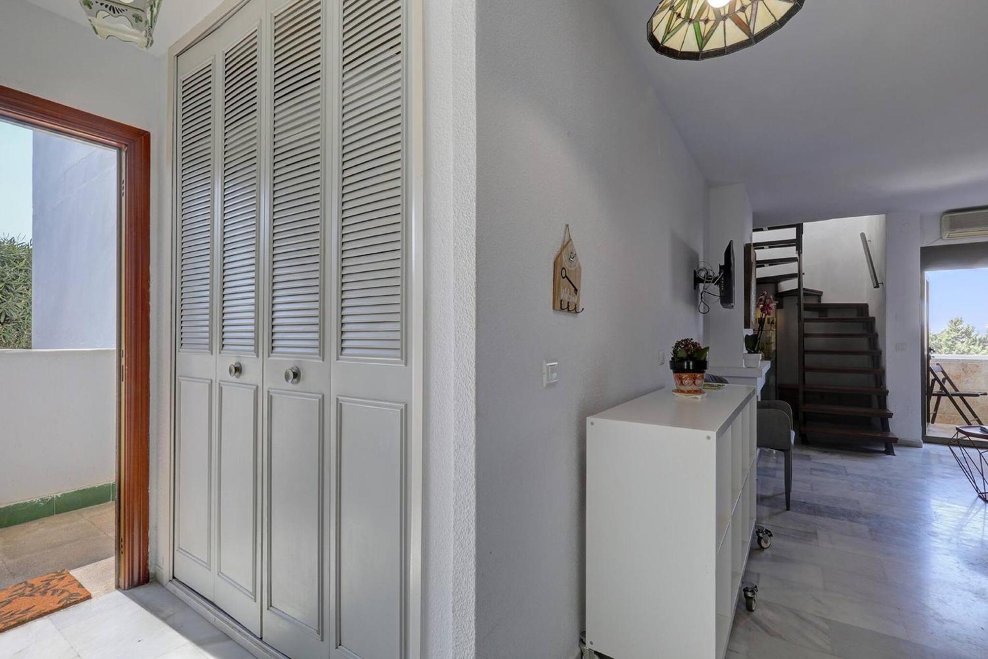 082 - Stunning Sea Views Beachfront Appartement Benalmádena